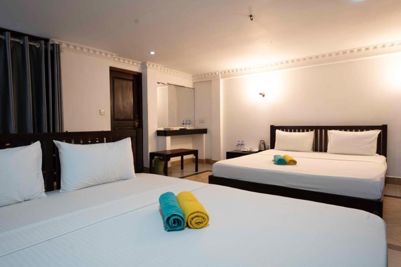 Topaz Beach Hotel Negombo Exterior photo
