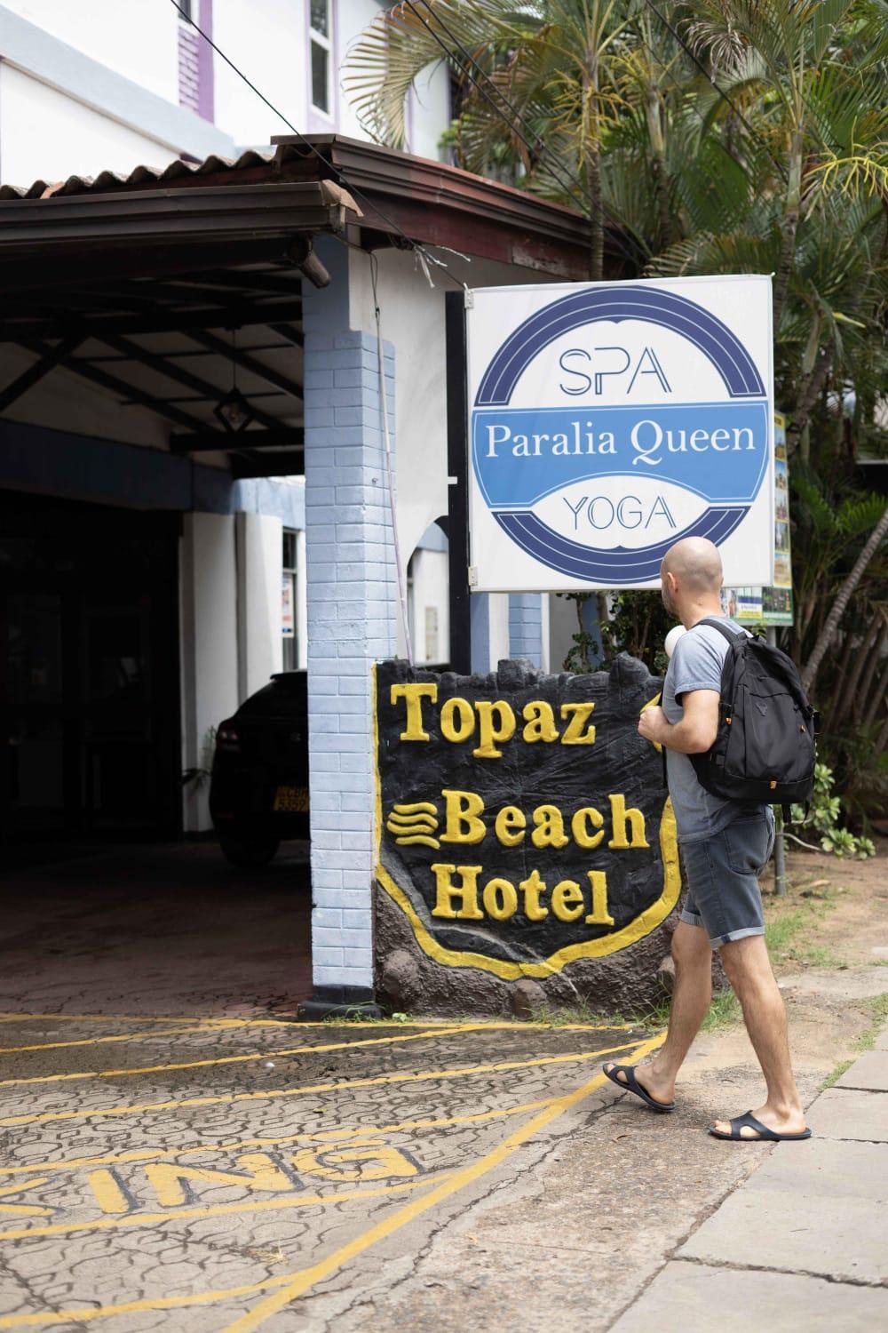 Topaz Beach Hotel Negombo Exterior photo