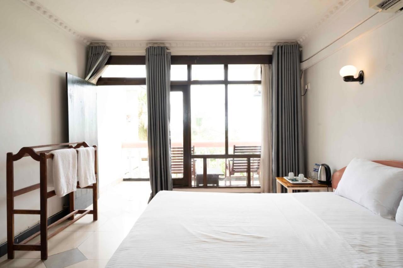 Topaz Beach Hotel Negombo Exterior photo