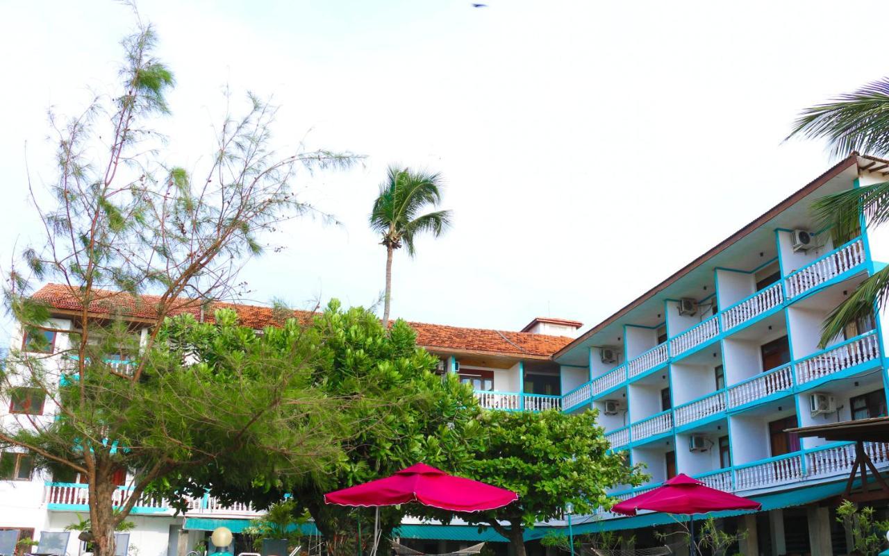 Topaz Beach Hotel Negombo Exterior photo